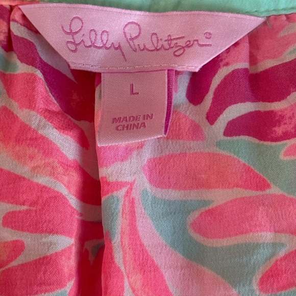 Lilly Pulitzer Stacey Blouse. Pink and teal. 100% Silk. Size Large - Picture 5 of 5
